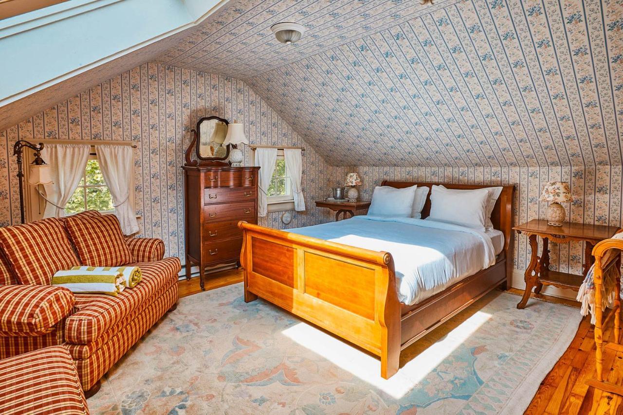 Apple Tree Inn Ленокс Экстерьер фото