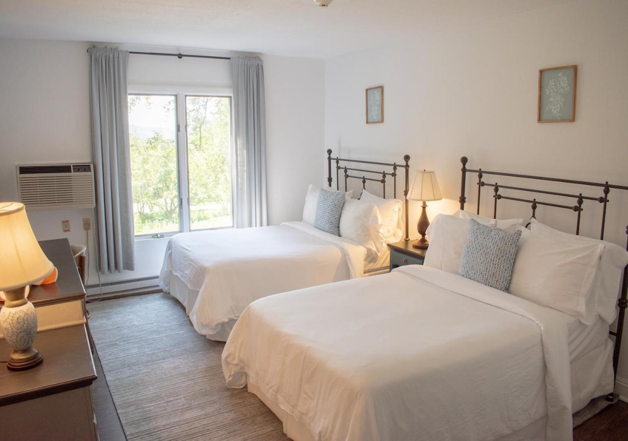 Apple Tree Inn Ленокс Экстерьер фото