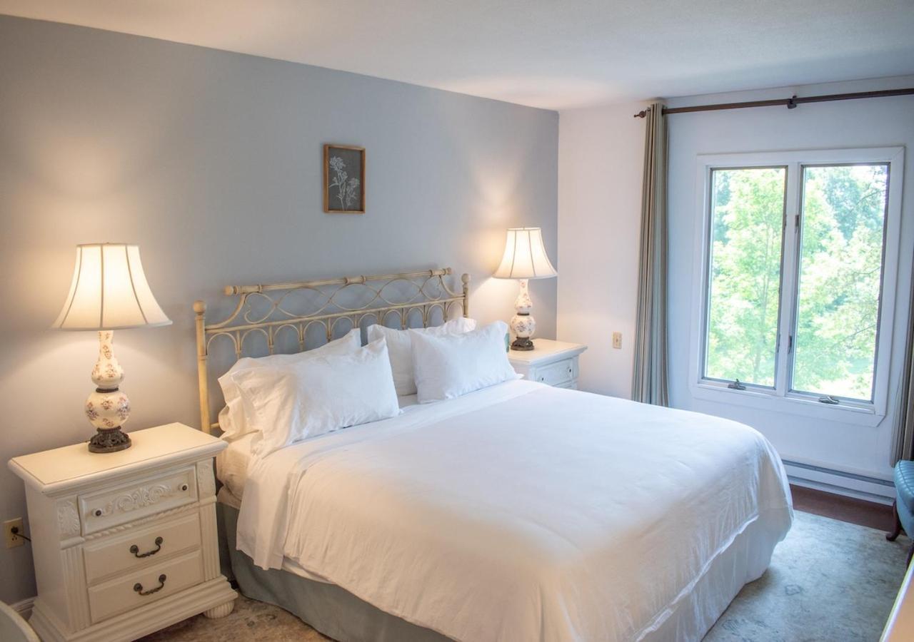 Apple Tree Inn Ленокс Экстерьер фото